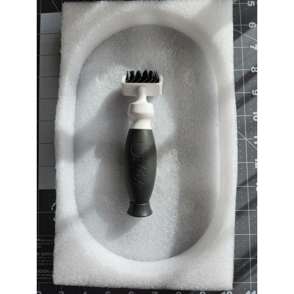 The Sizzix Making Tool Die Brush B25